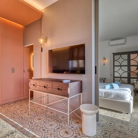 Appartement Plush One Bedroom With Sea View Balcony Lmac1-1