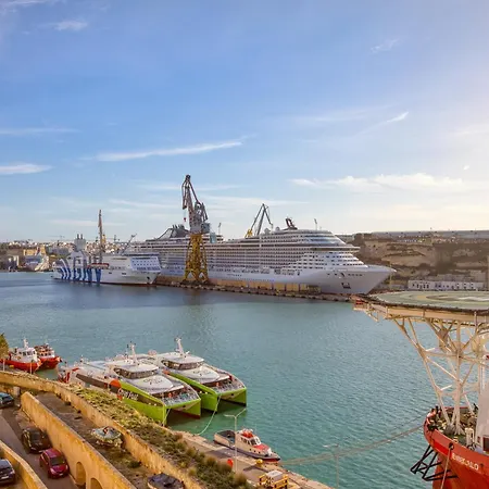 Appartement Plush One Bedroom With Sea View Balcony Lmac1-1 Isla