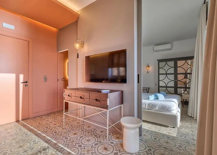 Apartament Plush One Bedroom With Sea View Balcony Lmac1-1