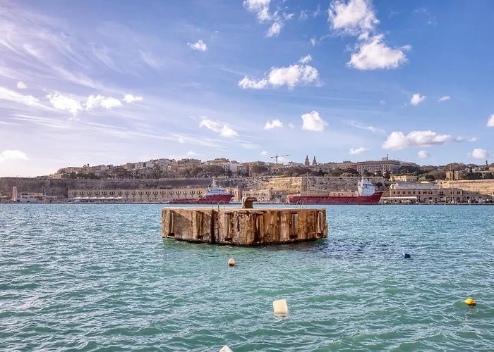 Plush One Bedroom With Sea View Balcony Lmac1-1 Apartament *