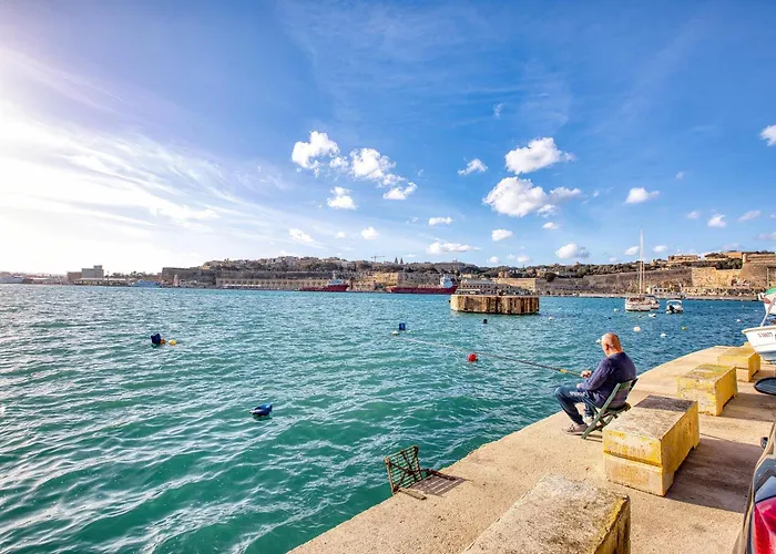 Plush One Bedroom With Sea View Balcony Lmac1-1 * Senglea