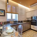 Plush One Bedroom With Sea View Balcony Lmac1-1