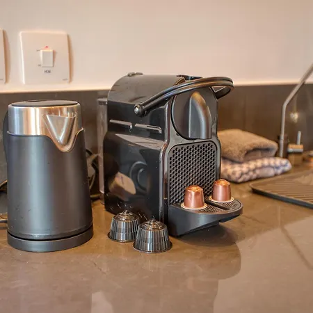 Plush One Bedroom With Sea View Balcony Lmac1-1 * Сенглея