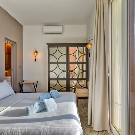 Daire Plush One Bedroom With Sea View Balcony Lmac1-1 *